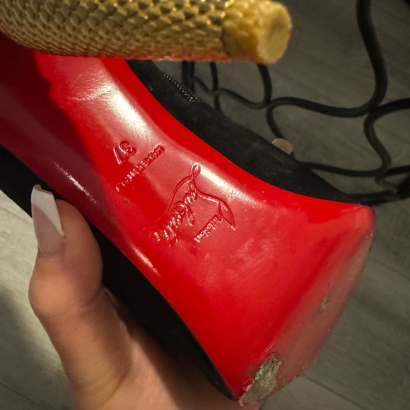 Authentic Christian louboutin heeled boots - Picture 6 of 8